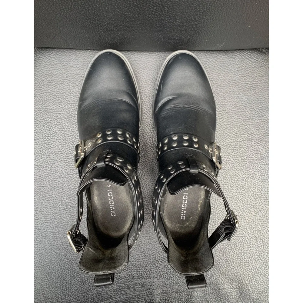 Divided Boots - Picture 4 of 6
